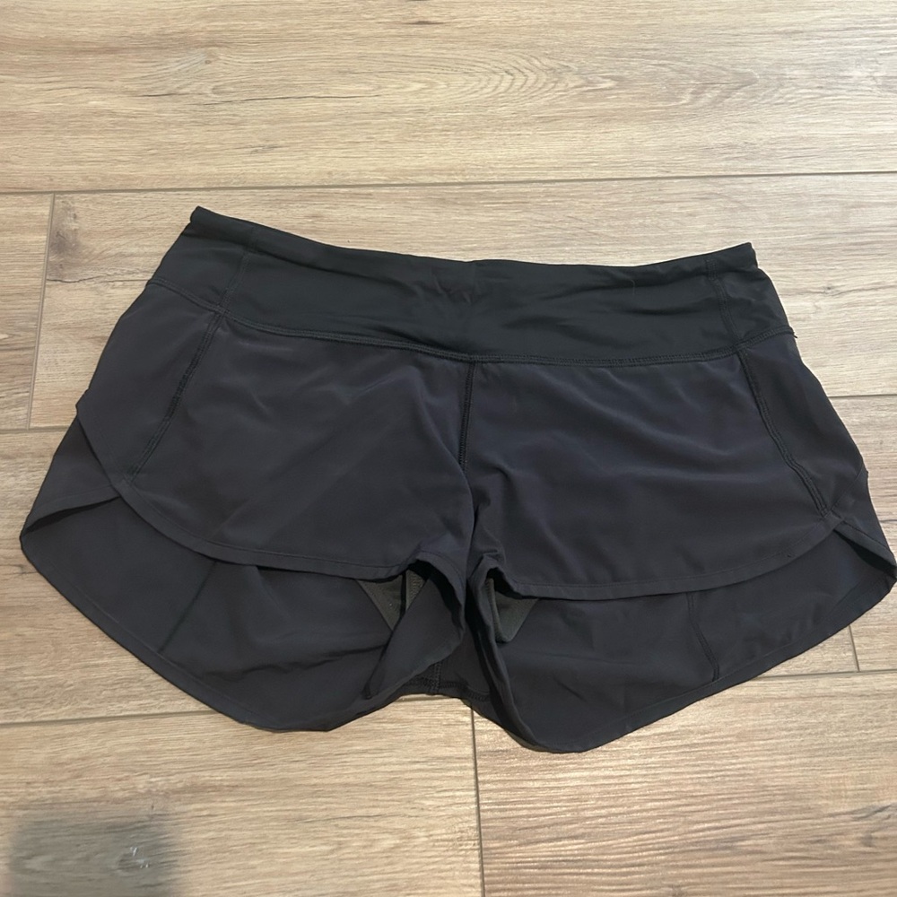 Lululemon Speed Short 4-way Stretch, Size 8 - Picture 6 of 10